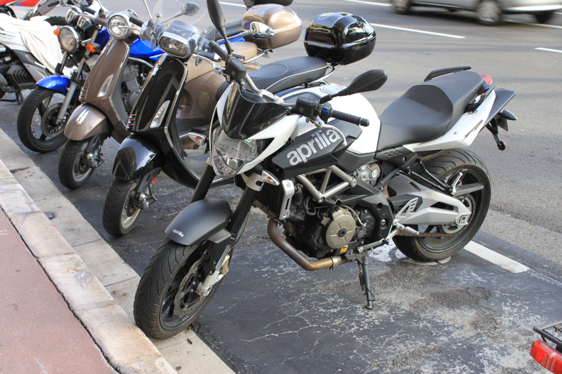 Illustration for article titled Mediterranean Cruise Car Spotting and Other Cool Stuff Photo Dump